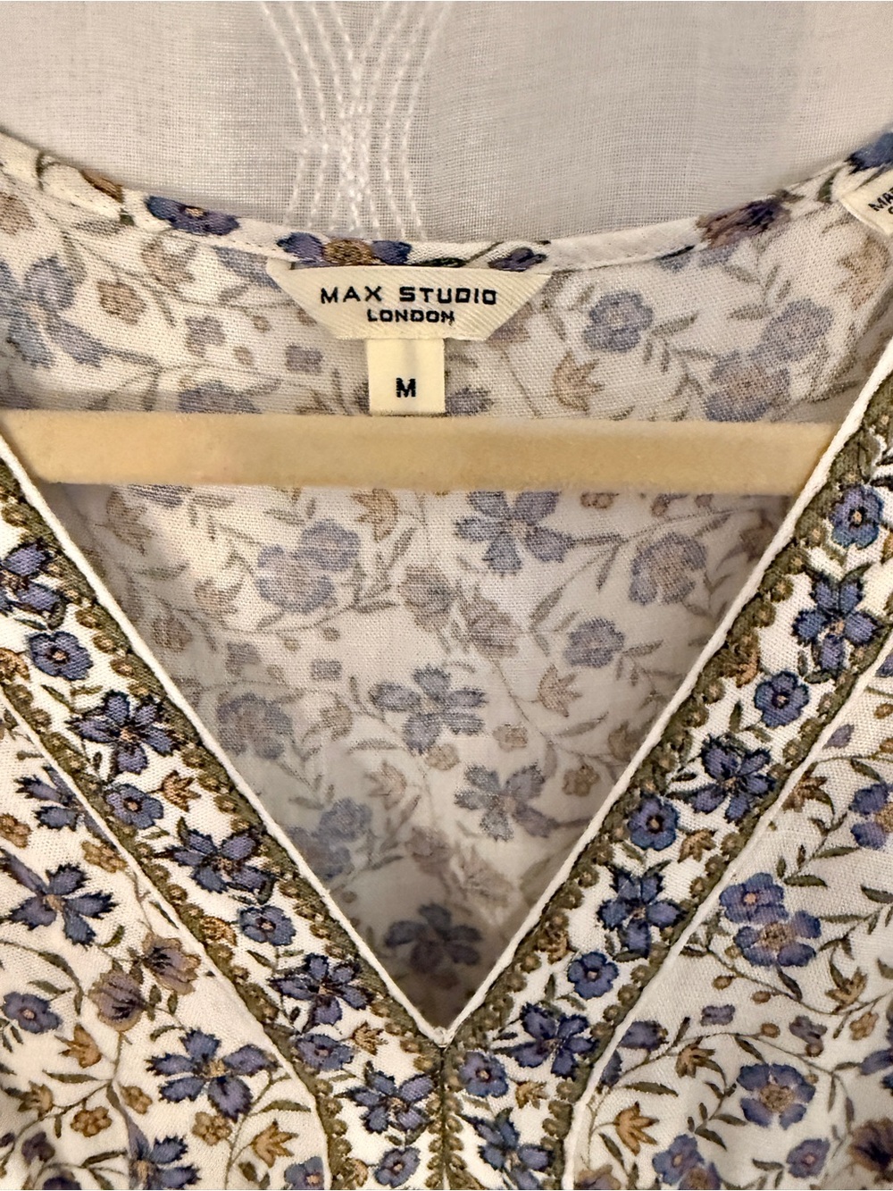 Max Studio London Floral Boho Maxi Dress Size Medium - Picture 9 of 13